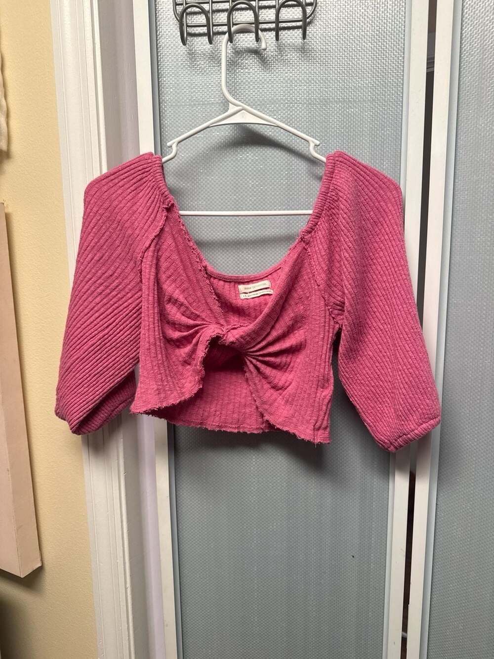 Urban Outfitters Lena Twist-Front Pink Ribbed Cropped Top